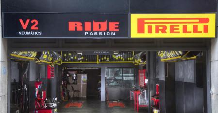 Barcelona abre primera tienda Ride de Pirelli en España - Neumático