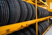 El precio de los neumáticos mantiene su tendencia a la baja por decimocuarto mes consecutivo