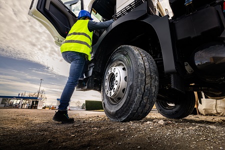 Nuevos neumáticos Michelin X WORKS Z2 y X WORKS D2