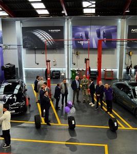 Presencia de la directiva de Grupo Soledad y Hankook