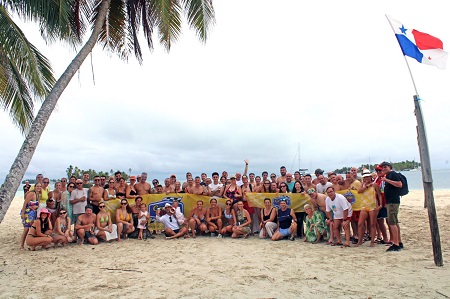 La red Center´s Auto de viaje en Panamá
