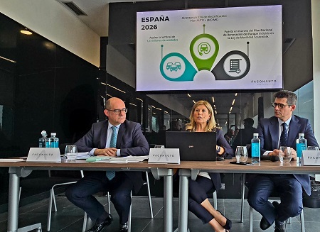 Faconauto ve viable un mercado de 1,3 millones de vehículos