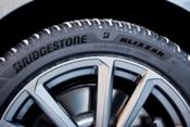 Bridgestone reafirma su excelencia con resultados sobresalientes en todas las pruebas europeas de neumáticos 2025