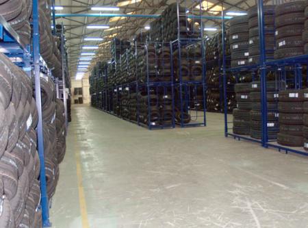 Nuevo almacén de Top Recambios