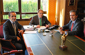 Firma del acuerdo entre RFEA y Michelin