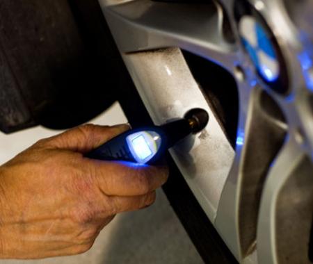 Un inflado de neumáticos adecuado reduce el consumo