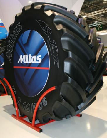Mitas 900_60R42 SFT
