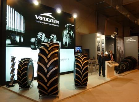 Vredestein presentó Traxion XXL y Flotation Trac