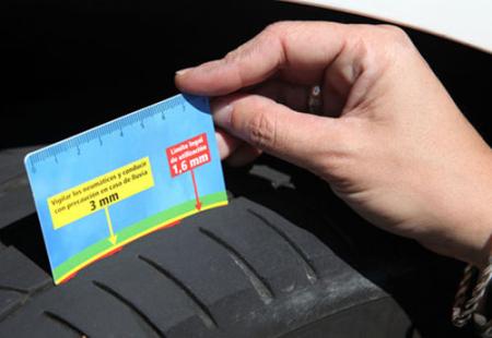 El sector considera seguros los neumáticos con una profundidad de 1,6 mmm