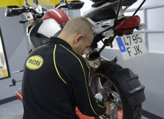 Midas apuesta fuerte por las motos