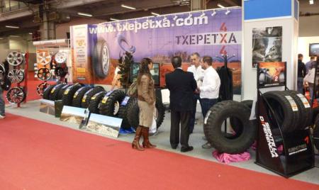 Txepetxa principalmente expuso en la feria la gama de neumáticos Kumho
