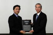 Bridgestone recibe un reconocimiento medioambiental de Honda Motor