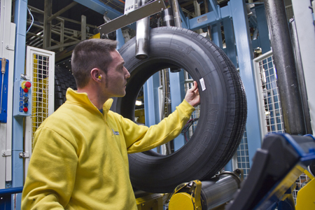 Proceso de fabricación en la factoría de Aranda de Duero de Michelin