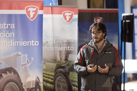 José Palomares, jefe de producto de Agricultura de Bridgestone Hispania