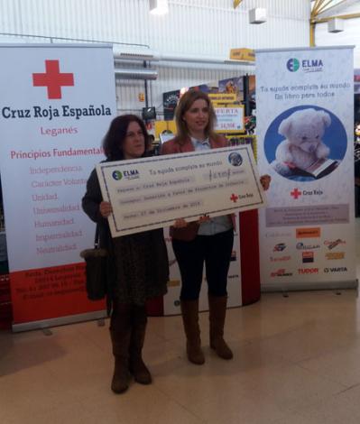 Elma con la Cruz Roja
