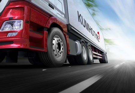 Kumho impulsa su gama de camión y autobús