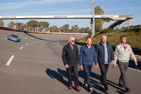 Alastair Macqueen, Andy Wallace, John Nielsen y Shinichi Watanabe