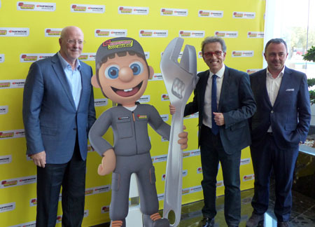 Juan Ramón Pérez y Joaquín Pérez con Jordi Hurtado