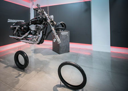 Bridgestone presenta sus últimas novedades en moto