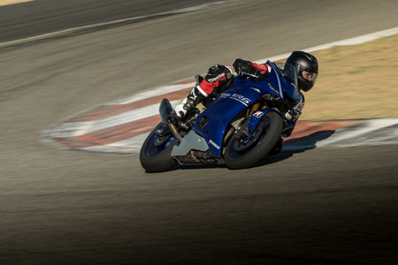 Battlax Racing R11