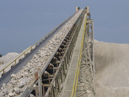Michelin compra Fenner