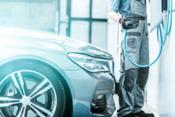 Cómo adaptar tu taller a la llegada del coche eléctrico e híbrido
