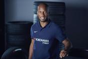 Yokohama presenta su campaña ‘Drive for More’ con la leyenda del Chelsea Didier Drogba