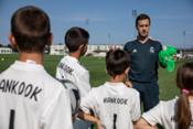 Hankook invitó al Real Madrid a celebrar una sesión de entrenamiento de fútbol para Aldeas Infantiles SOS en Hungría 