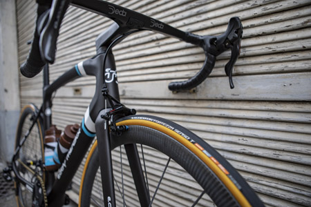Vredestein regresa al World Tour con AG2R La Mondiale