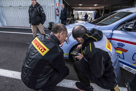 Pirelli regresa a las competiciones de circuito en España