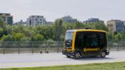 Continental apuesta por la combinación de vehículos sin conductor y robots de reparto autónomos