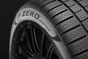Pirelli desvela el nuevo P Zero Winter: el primer neumático de invierno con prestaciones de uno de verano