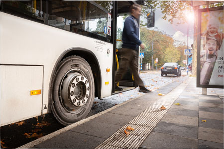 Bus urbano con Giti GAU867v1 