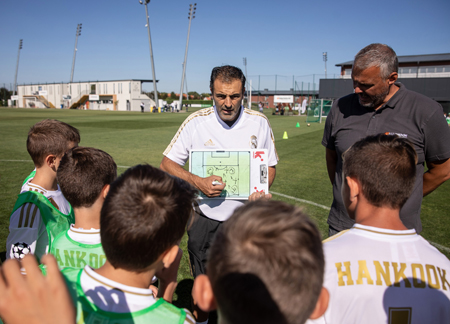 Hankook invita al Real Madrid a entrenar a jóvenes talentos