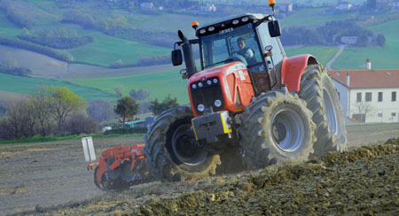 BKT, al lado de los agricultores