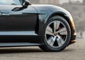 Hankook suministra neumáticos especiales para los coches deportivos eléctricos de Porsche Taycan 