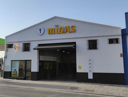 Midas inaugura en Fuengirola un nuevo taller