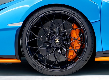 Bridgestone Potenza para Lamborghini  Huracán STO 
