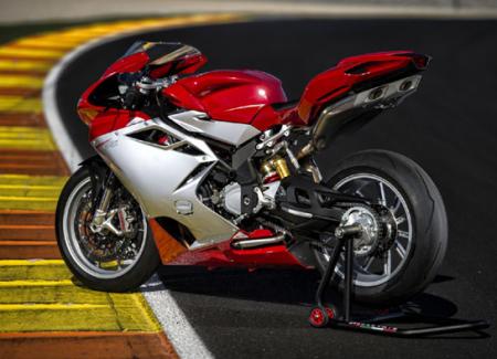 MV Augusta F4 con Pirelli Diablo Supercorsa SP