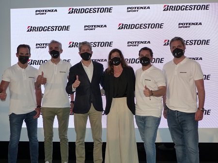 Equipo de Bridgestone encabezado por José Enrique González