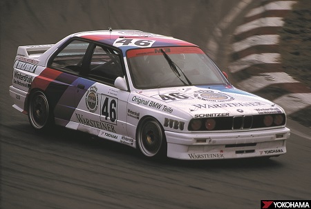 Yokohama ADVAN Sport V107