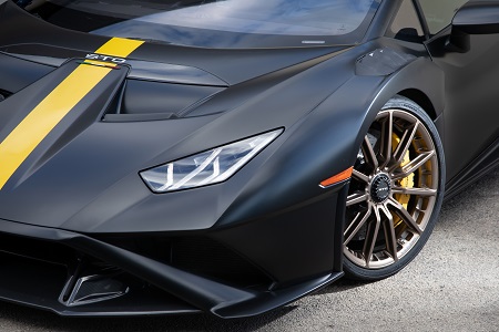 Lamborghini Huracán STO con los Bridgestone Potenza Race