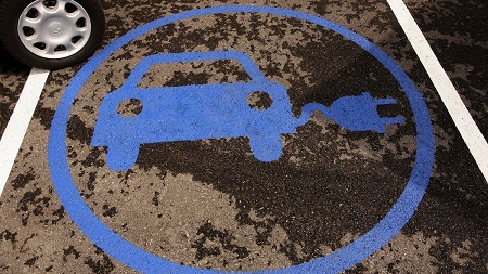 Suben las ventas de vehículos electrificados, híbridos y de gas