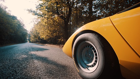 Pirelli Cinturato CN12 y Lamborghini Countach
