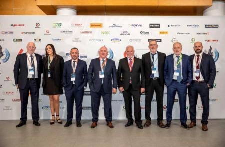 Representantes de Grupo Soledad en los Premios Hevea de la Industria del Neumático