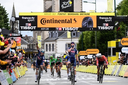 Continental equipará los vehículos del Tour de Francia