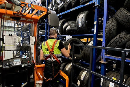SIGNUS comenzará a gestionar los neumáticos de NEX Tyres