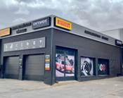 Servineumáticos Márquez se moderniza estrenando los colores del Grupo Driver