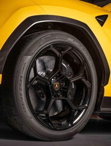 Pirelli P Zero Trofeo R