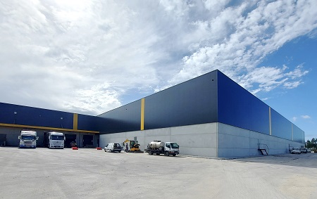 Nuevo almacén de S. José Pneus